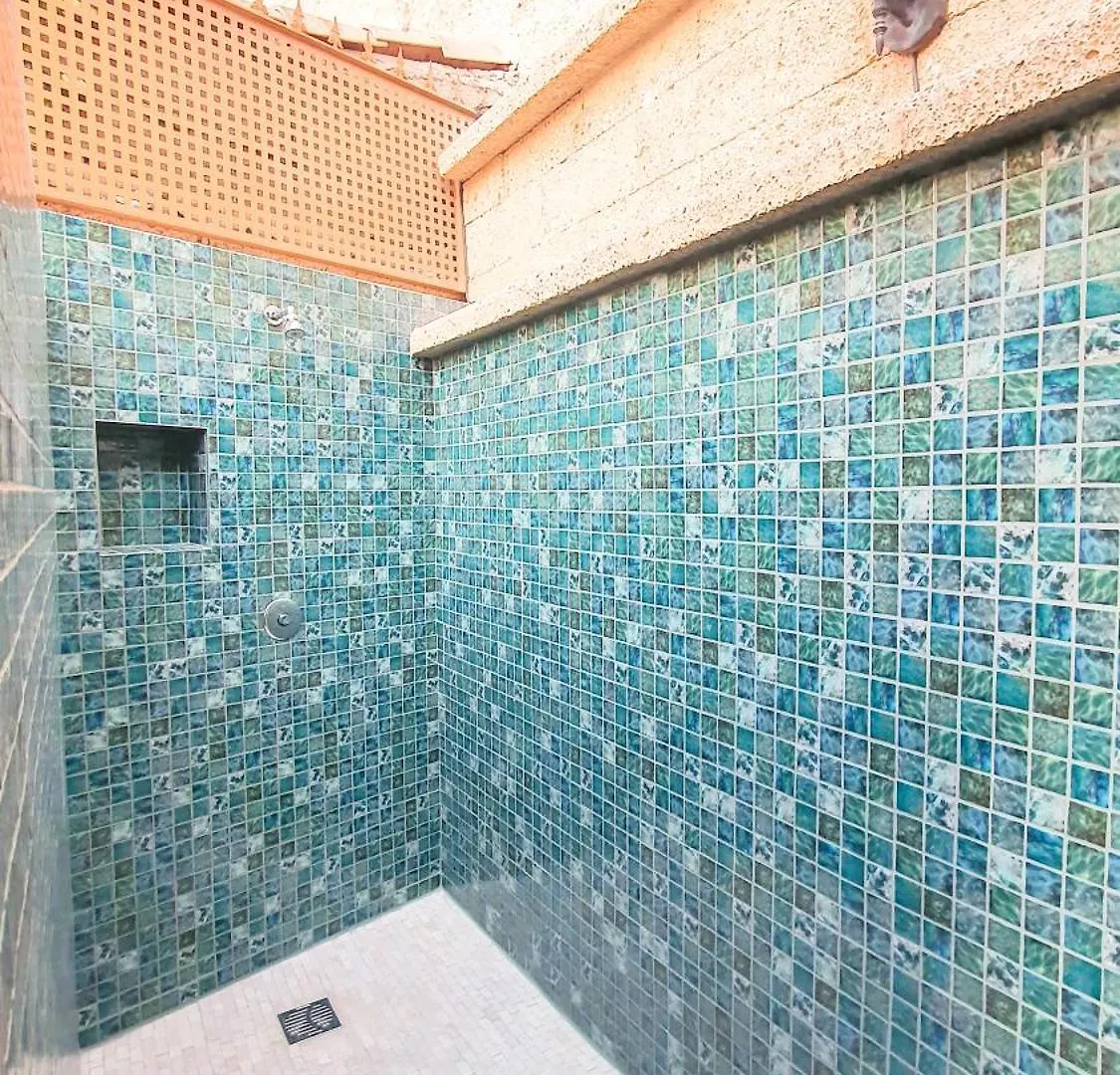 4-Bedroom Villa Los Corales With Jacuzzi, Garden, Close To Everything Лос Кристианос