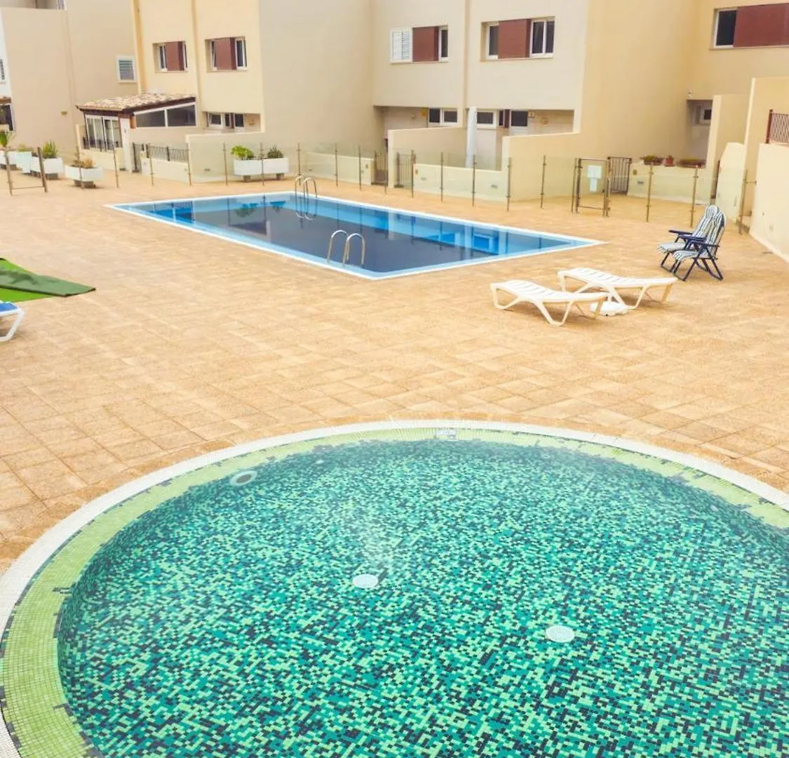 4-Bedroom Villa Los Corales With Jacuzzi, Garden, Close To Everything Los Cristianos 0*,  Spanyolország