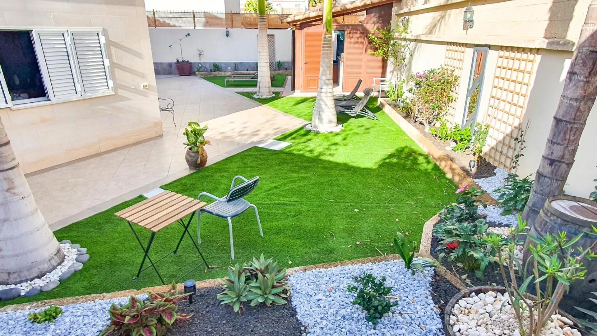 4-Bedroom Villa Los Corales With Jacuzzi, Garden, Close To Everything Los Cristianos